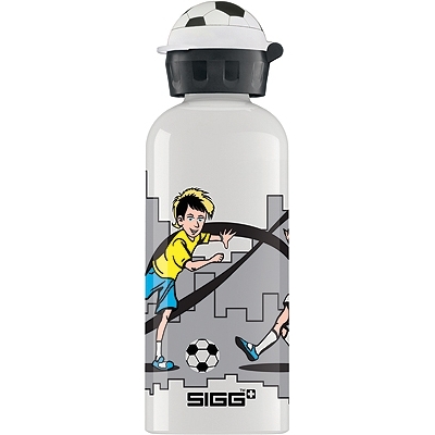 0.6L_8485_00_Street_Football